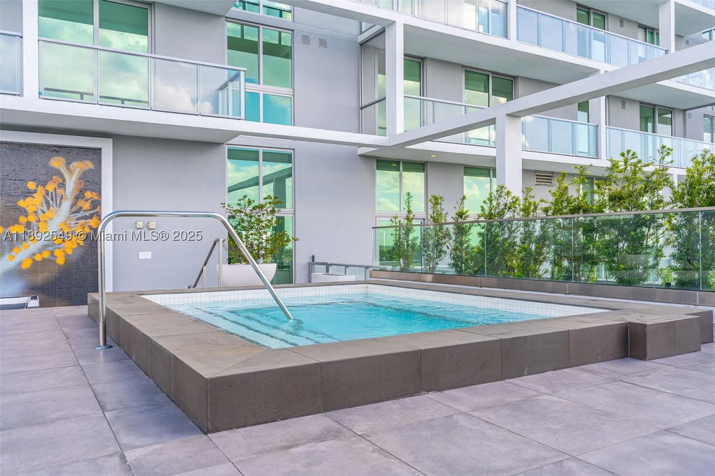 Real estate property located at 2000 Metropica Way #2001, Broward, Metropica North Tower One, Sunrise, FL