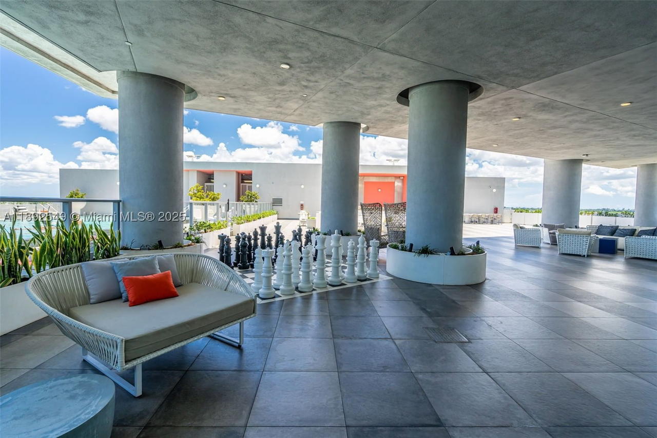 Real estate property located at 2000 Metropica Way #2001, Broward, Metropica North Tower One, Sunrise, FL