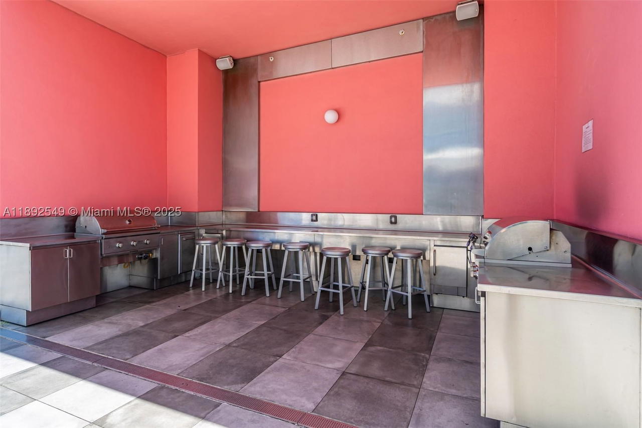 Real estate property located at 2000 Metropica Way #2001, Broward, Metropica North Tower One, Sunrise, FL