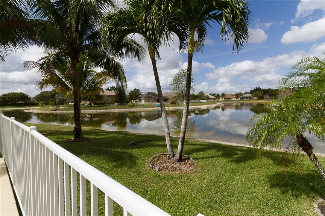 Real estate property located at 2000 Metropica Way #2001, Broward, Metropica North Tower One, Sunrise, FL