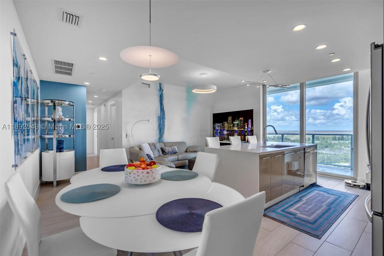 Real estate property located at 2000 Metropica Way #2001, Broward, Metropica North Tower One, Sunrise, FL