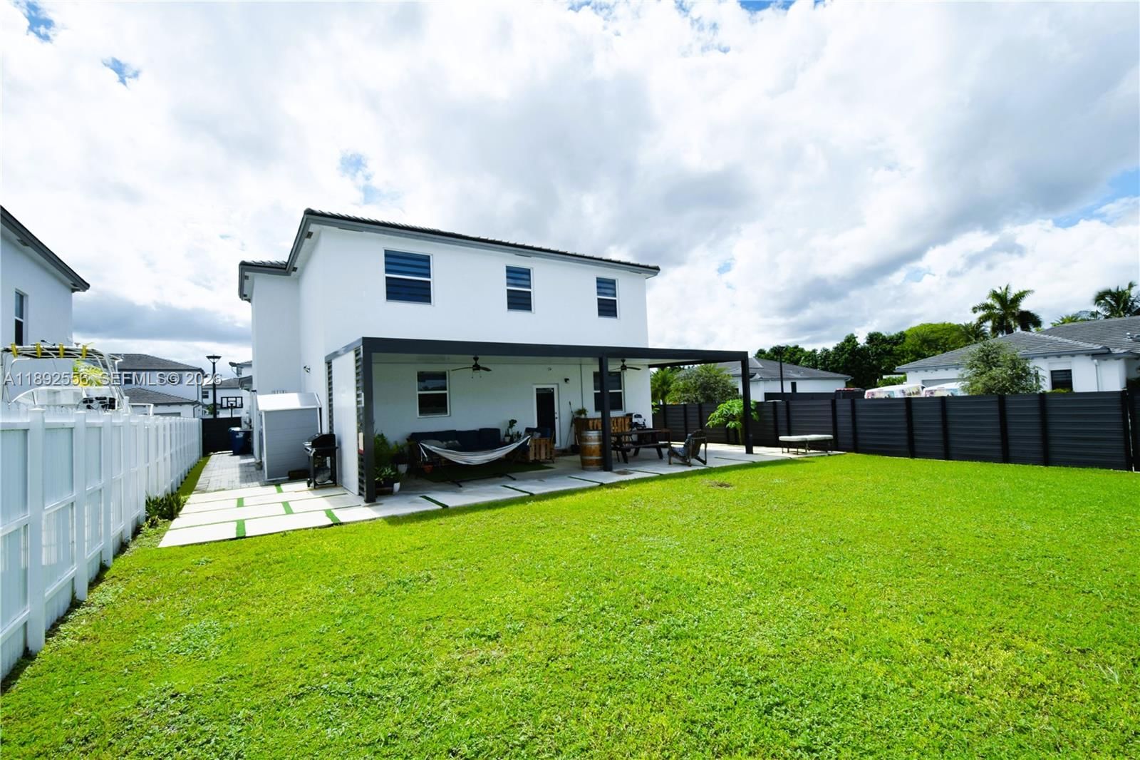 Real estate property located at 12763 214th Ter, Miami-dade, Siena North, Miami, FL