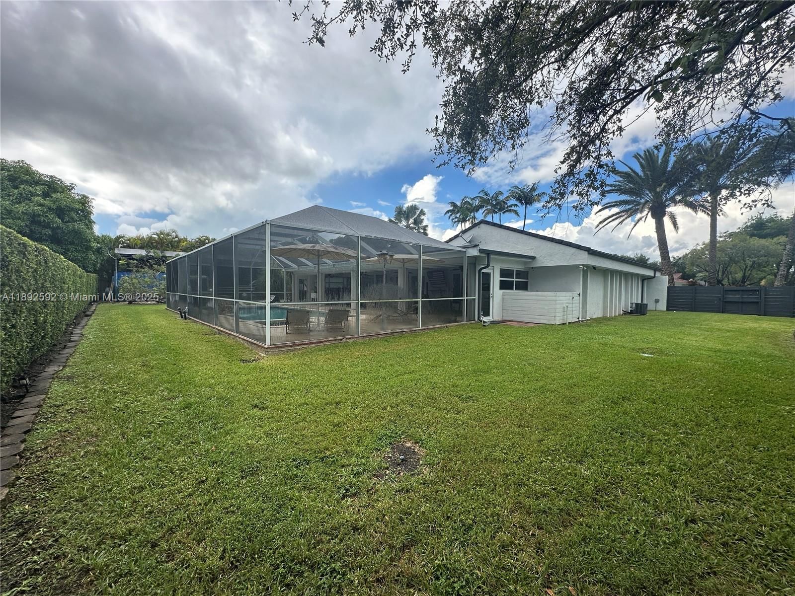 Real estate property located at 8050 170th St, Miami-dade, Briarwood Estates, Palmetto Bay, FL