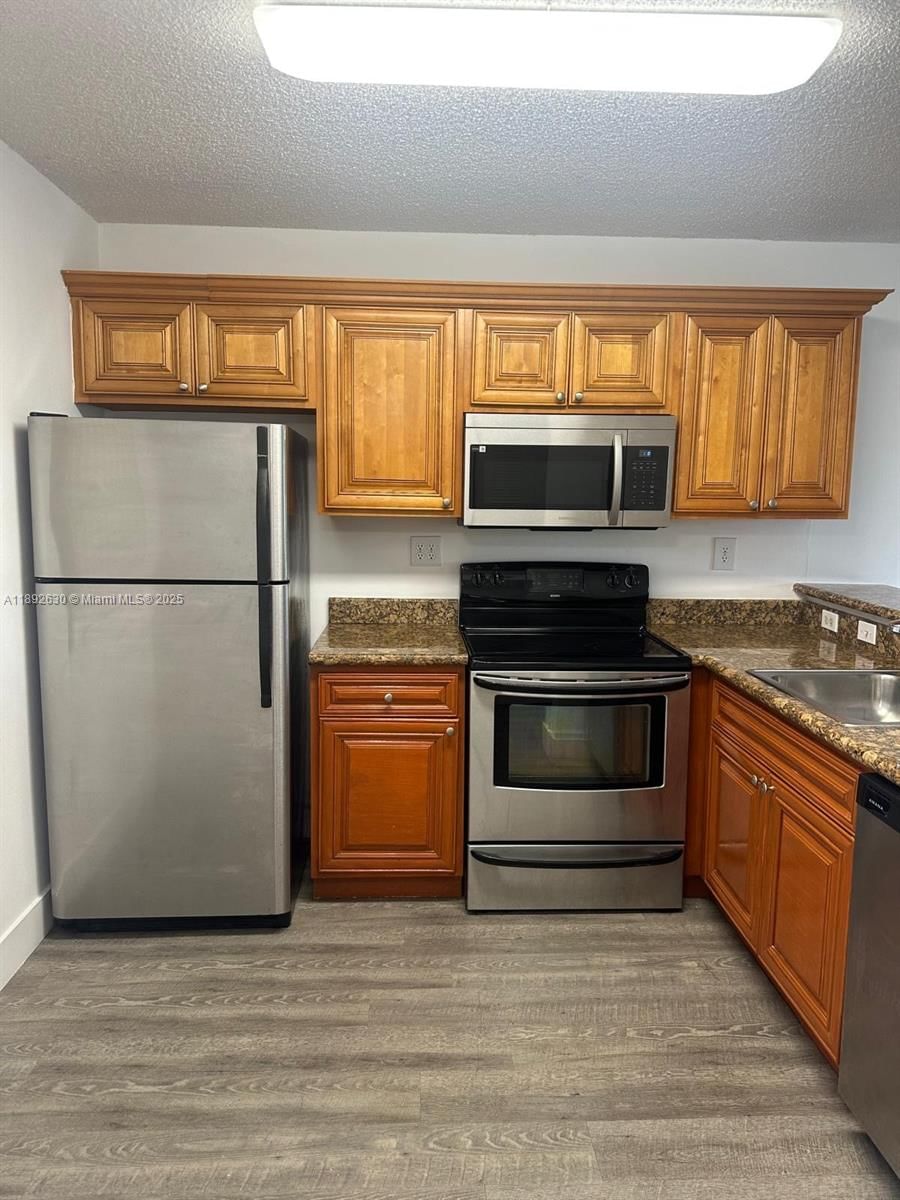 Real estate property located at 9941 Nob Hill Ln #9941, Broward, Villas De Venezia Condo, Sunrise, FL
