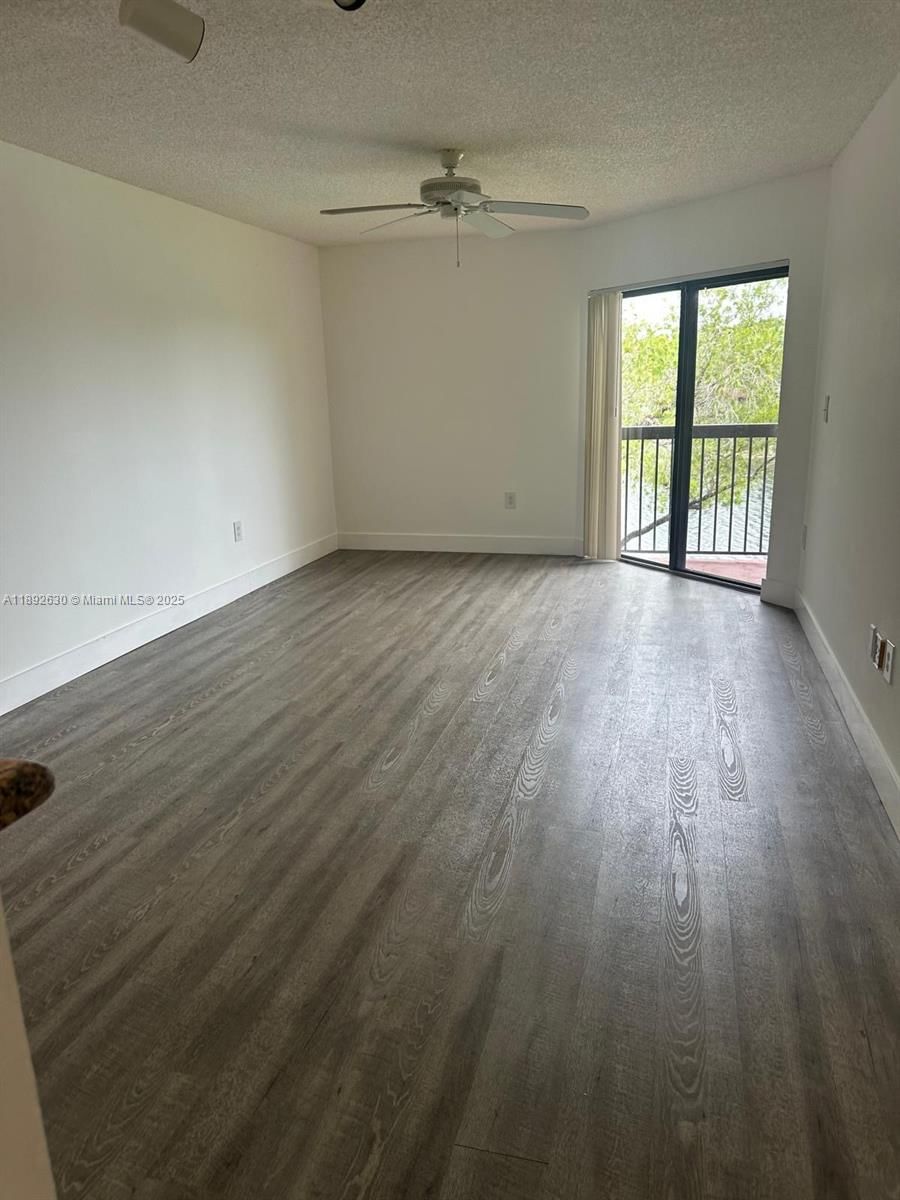 Real estate property located at 9941 Nob Hill Ln #9941, Broward, Villas De Venezia Condo, Sunrise, FL