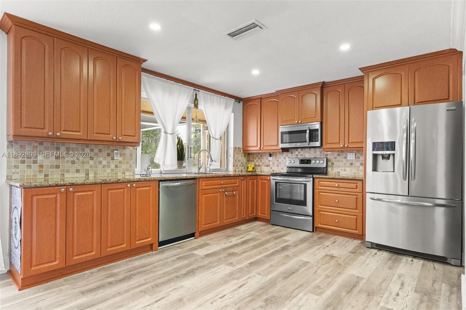 Real estate property located at 9200 21st Mnr, Broward, Sunrise Golf Village Sec, Sunrise, FL