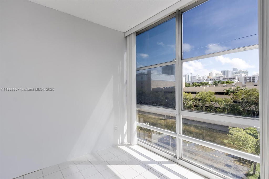 Real estate property located at 210 172nd St #432, Miami-dade, Avila South Condo, Sunny Isles Beach, FL