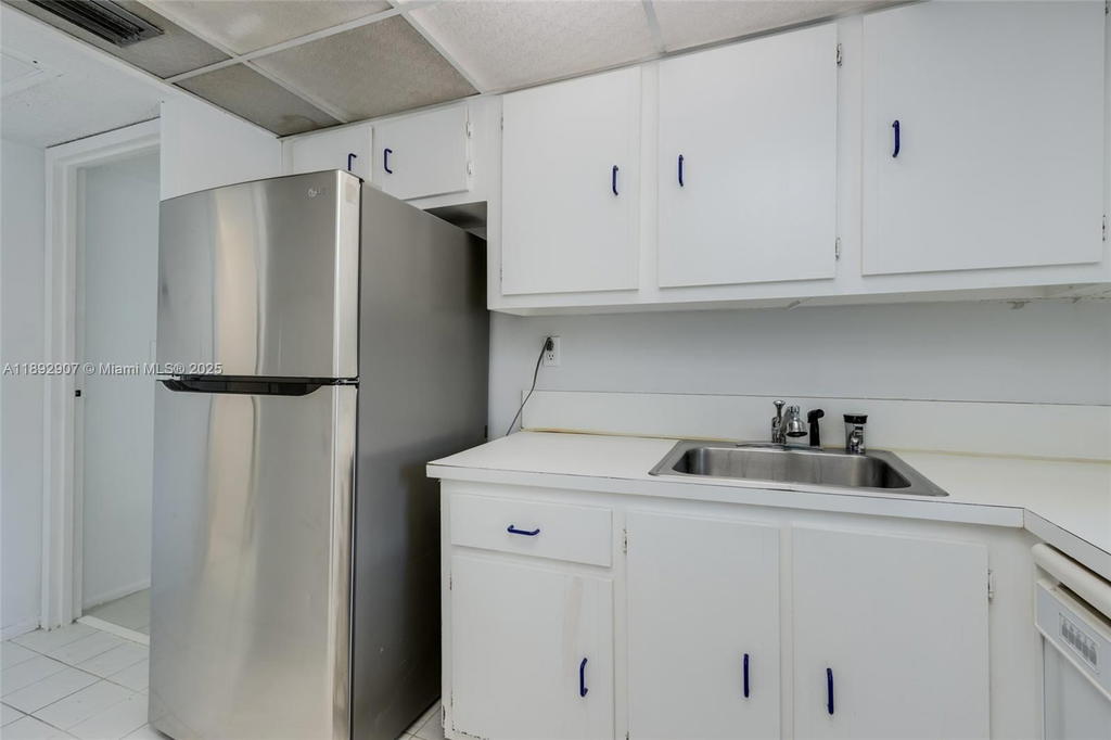 Real estate property located at 210 172nd St #432, Miami-dade, Avila South Condo, Sunny Isles Beach, FL