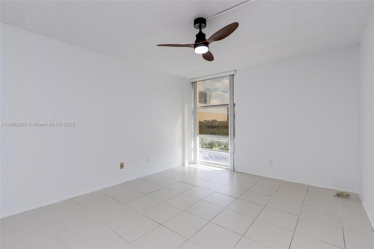 Real estate property located at 210 172nd St #432, Miami-dade, Avila South Condo, Sunny Isles Beach, FL