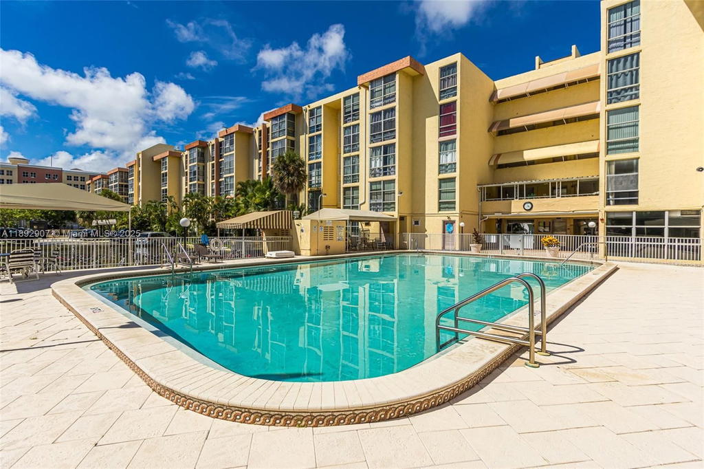 Real estate property located at 210 172nd St #432, Miami-dade, Avila South Condo, Sunny Isles Beach, FL