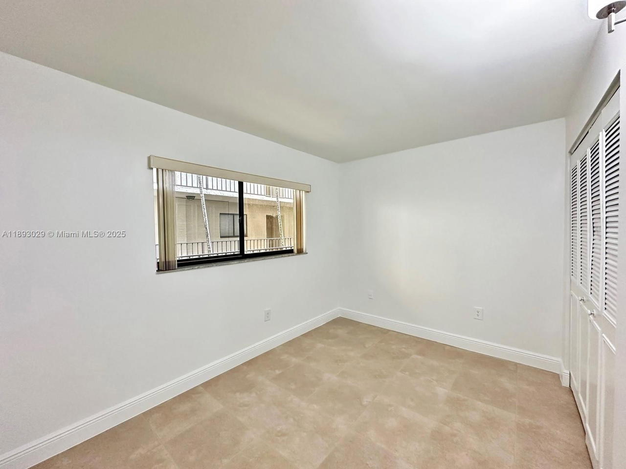 Real estate property located at 8035 107th Ave #211, Miami-dade, The Horizons Condo #1, Miami, FL