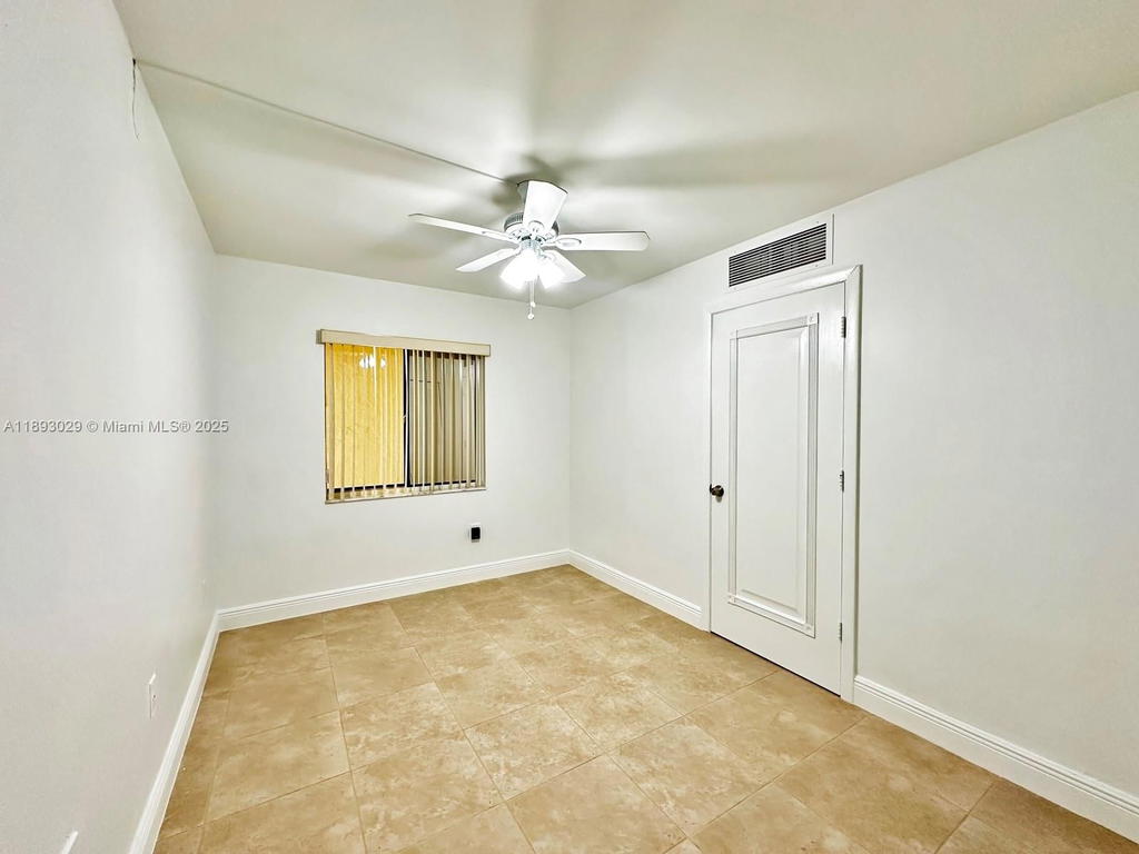 Real estate property located at 8035 107th Ave #211, Miami-dade, The Horizons Condo #1, Miami, FL