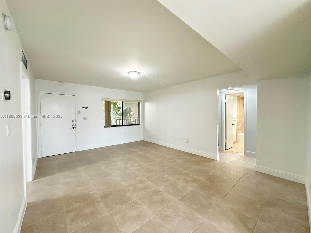 Real estate property located at 8035 107th Ave #211, Miami-dade, The Horizons Condo #1, Miami, FL