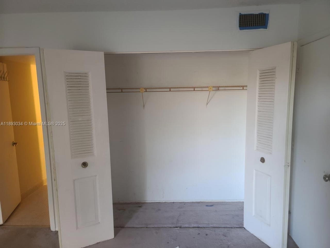 Real estate property located at 4166 Inverrary Dr #203, Broward, Manors Of Inverrary I-10, Lauderhill, FL