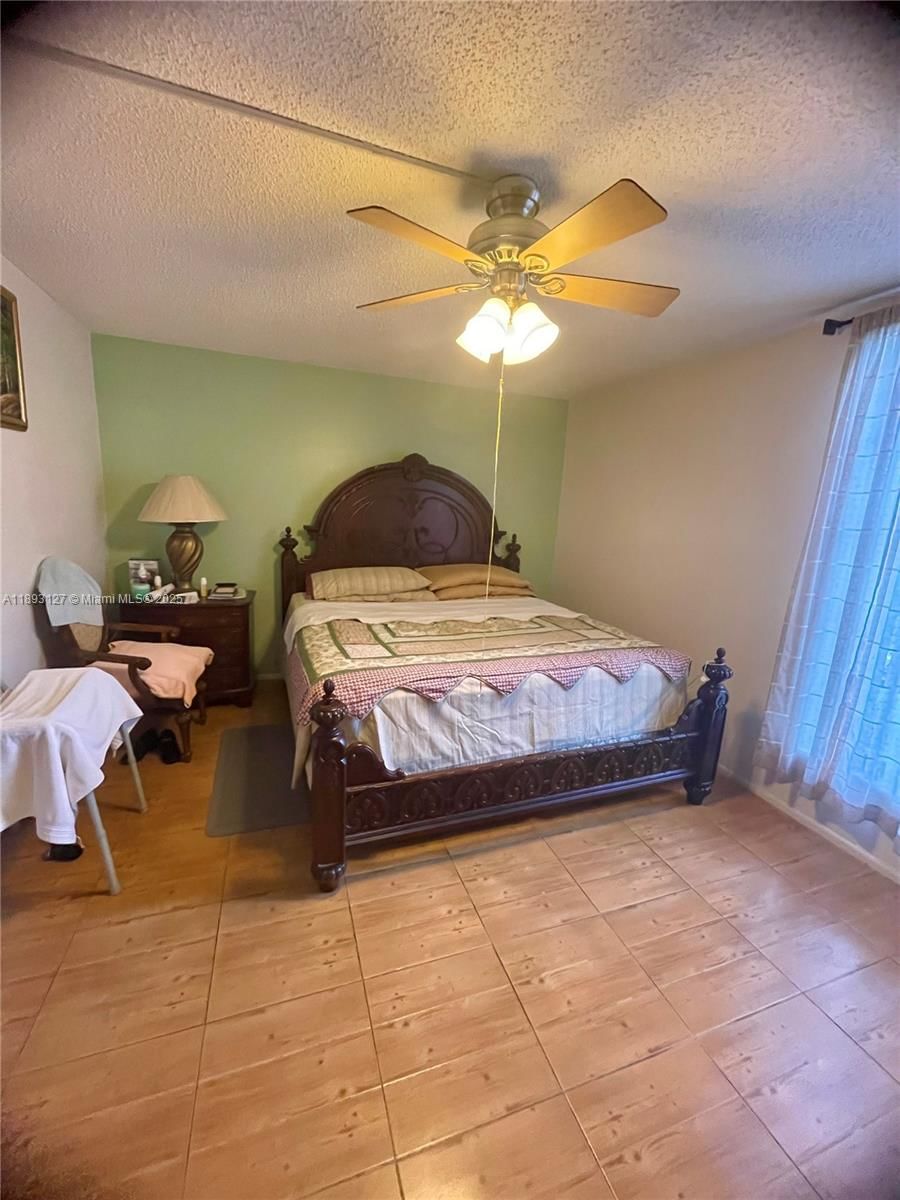 Real estate property located at 8351 Sands Point Blvd A204, Broward, Sands Point Condominium I, Tamarac, FL
