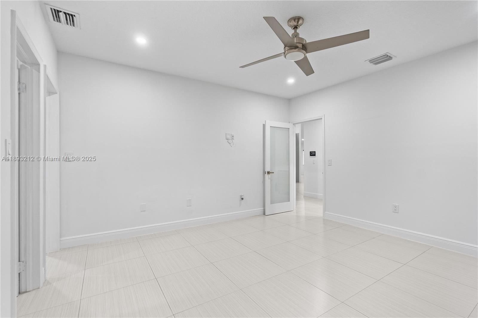Real estate property located at 9182 148th St, Miami-dade, Florida Tropical Estates, Miami Lakes, FL