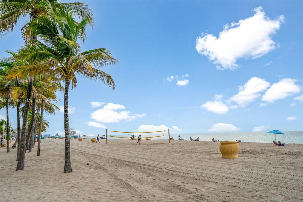 Real estate property located at 777 Ocean Dr N528, Broward, Costa Hollywood Condo, Hollywood, FL