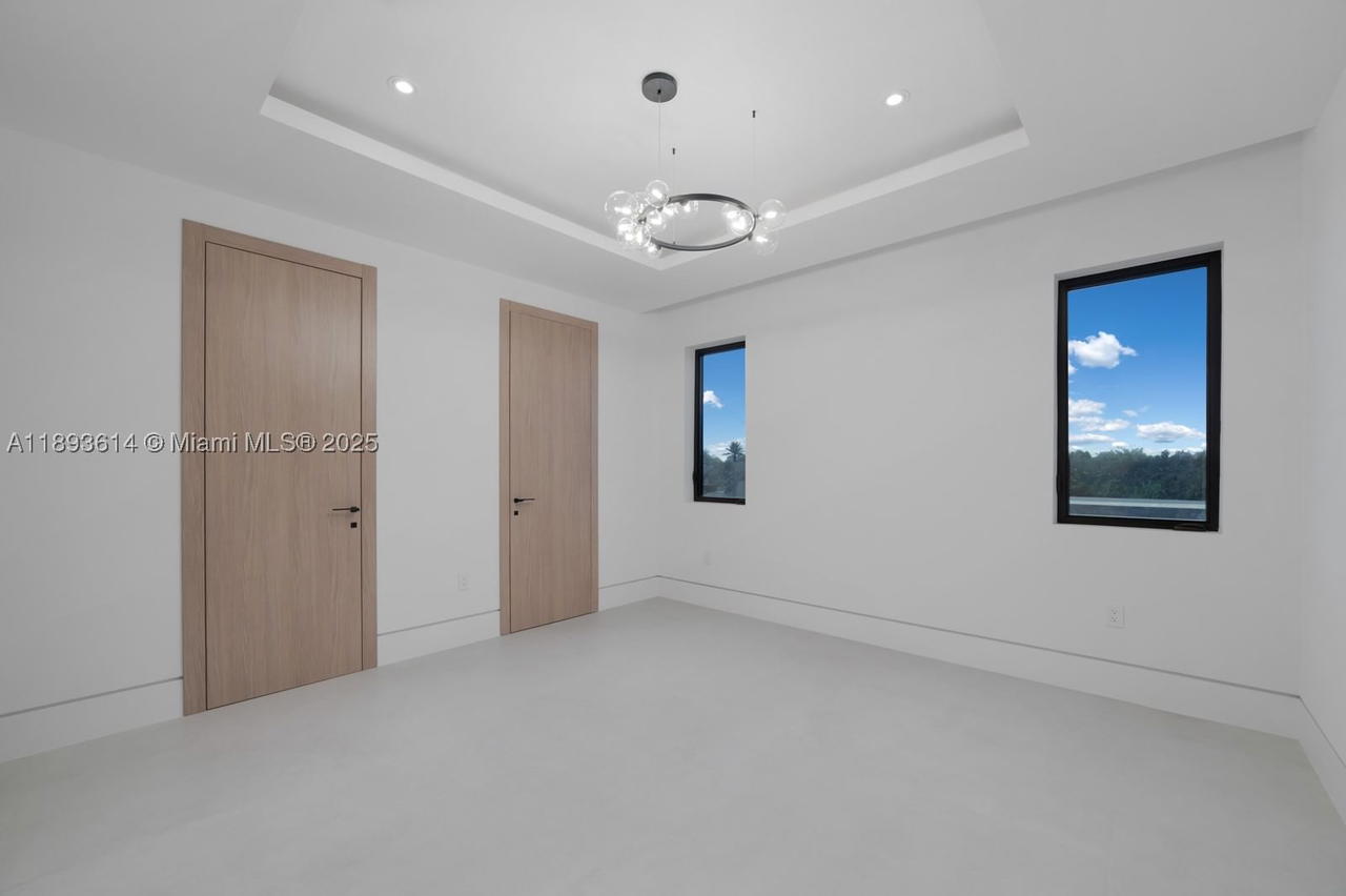 Real estate property located at 9900 125th Ave, Miami-dade, Miami, Miami, FL