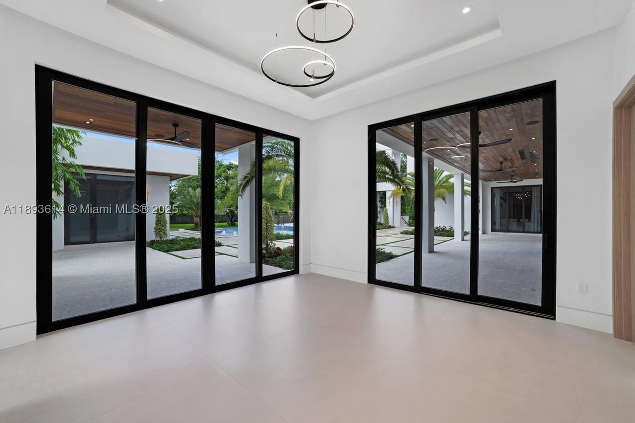 Real estate property located at 9900 125th Ave, Miami-dade, Miami, Miami, FL
