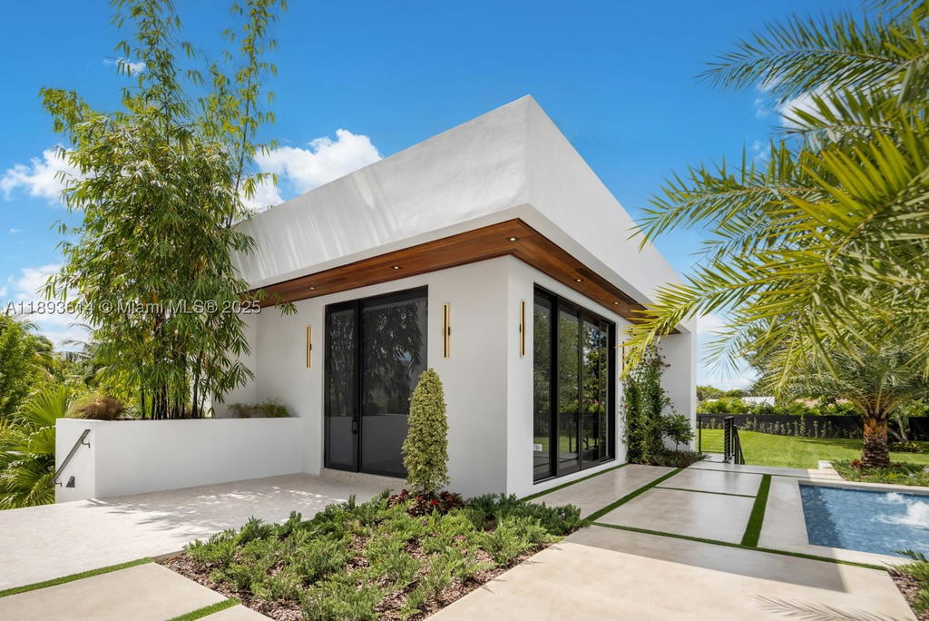 Real estate property located at 9900 125th Ave, Miami-dade, Miami, Miami, FL