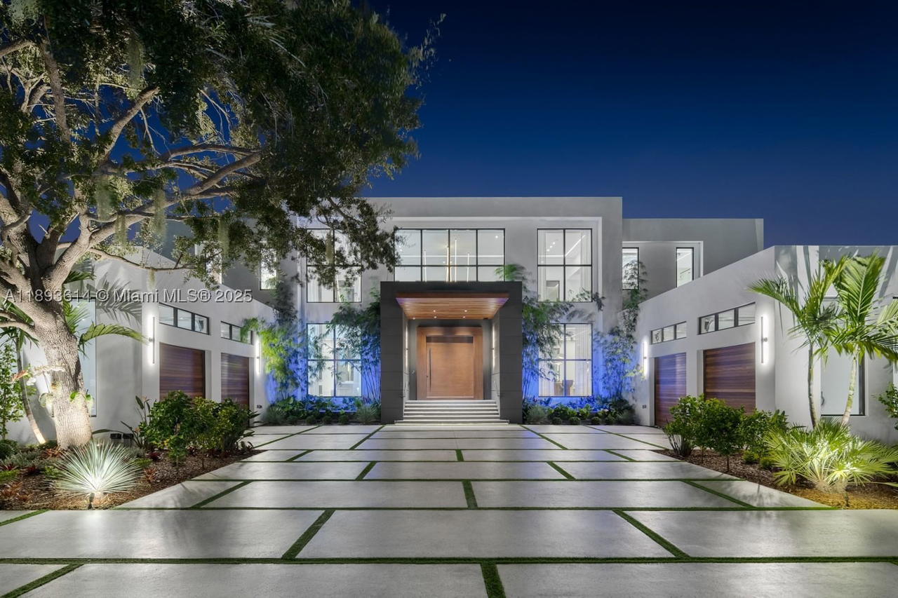 Real estate property located at 9900 125th Ave, Miami-dade, Miami, Miami, FL
