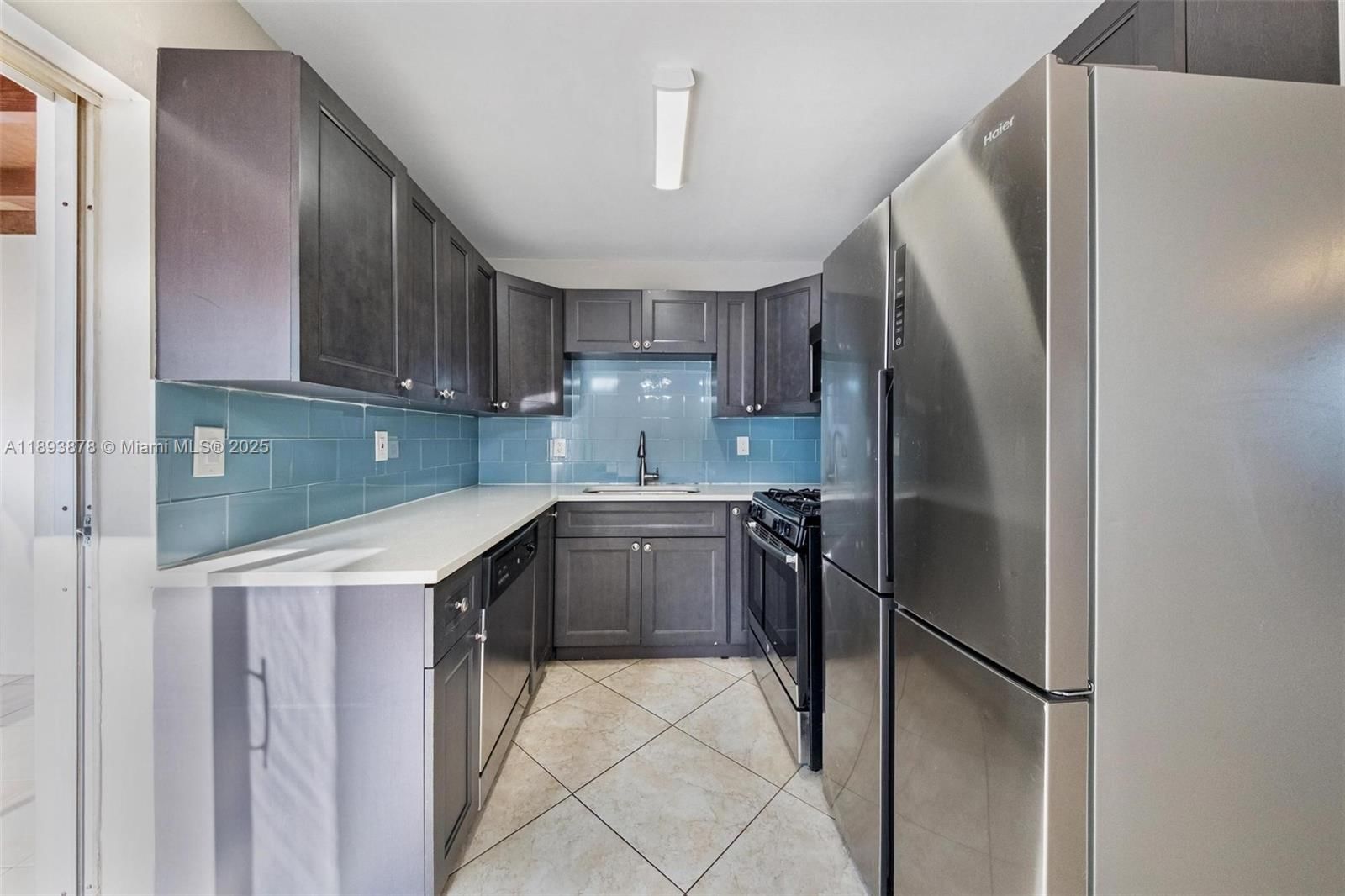 Real estate property located at 3589 Island Rd, Palm Beach, Palm Beach Cabana Colony, Palm Beach Gardens, FL