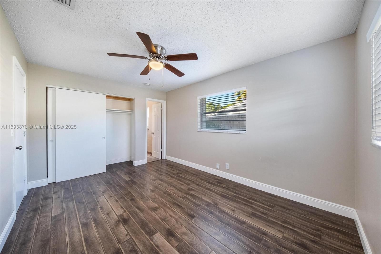 Real estate property located at 3589 Island Rd, Palm Beach, Palm Beach Cabana Colony, Palm Beach Gardens, FL