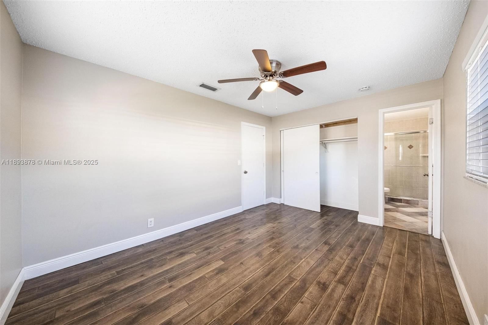 Real estate property located at 3589 Island Rd, Palm Beach, Palm Beach Cabana Colony, Palm Beach Gardens, FL