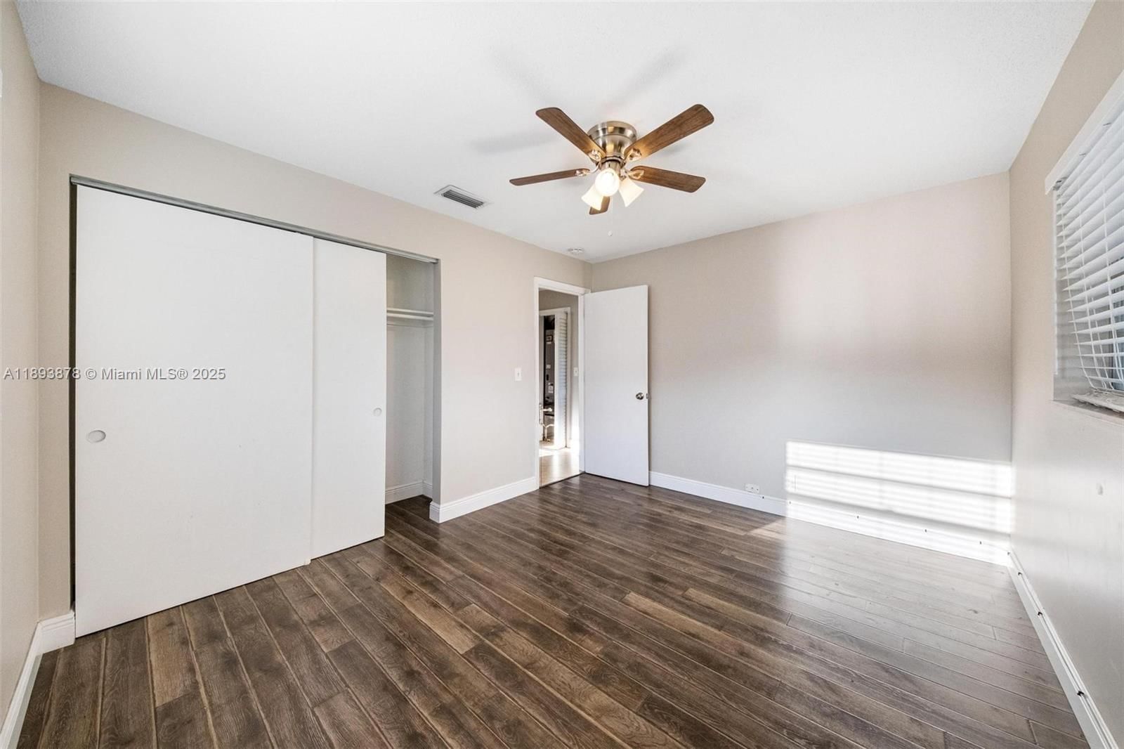 Real estate property located at 3589 Island Rd, Palm Beach, Palm Beach Cabana Colony, Palm Beach Gardens, FL