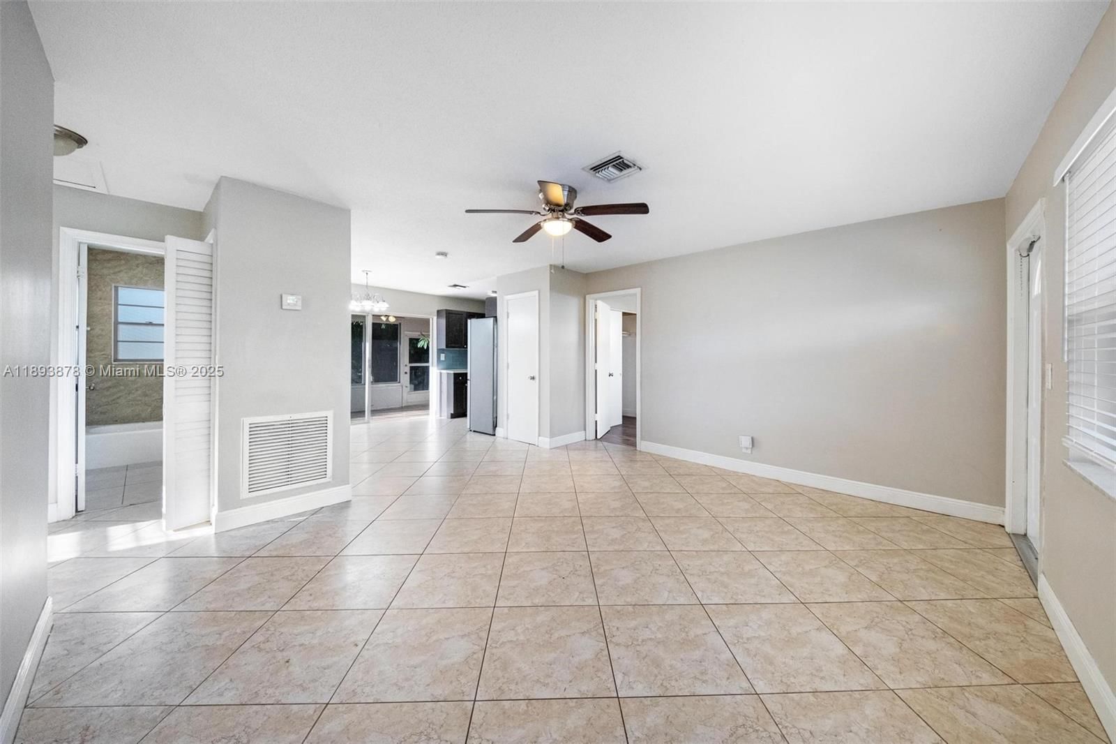 Real estate property located at 3589 Island Rd, Palm Beach, Palm Beach Cabana Colony, Palm Beach Gardens, FL