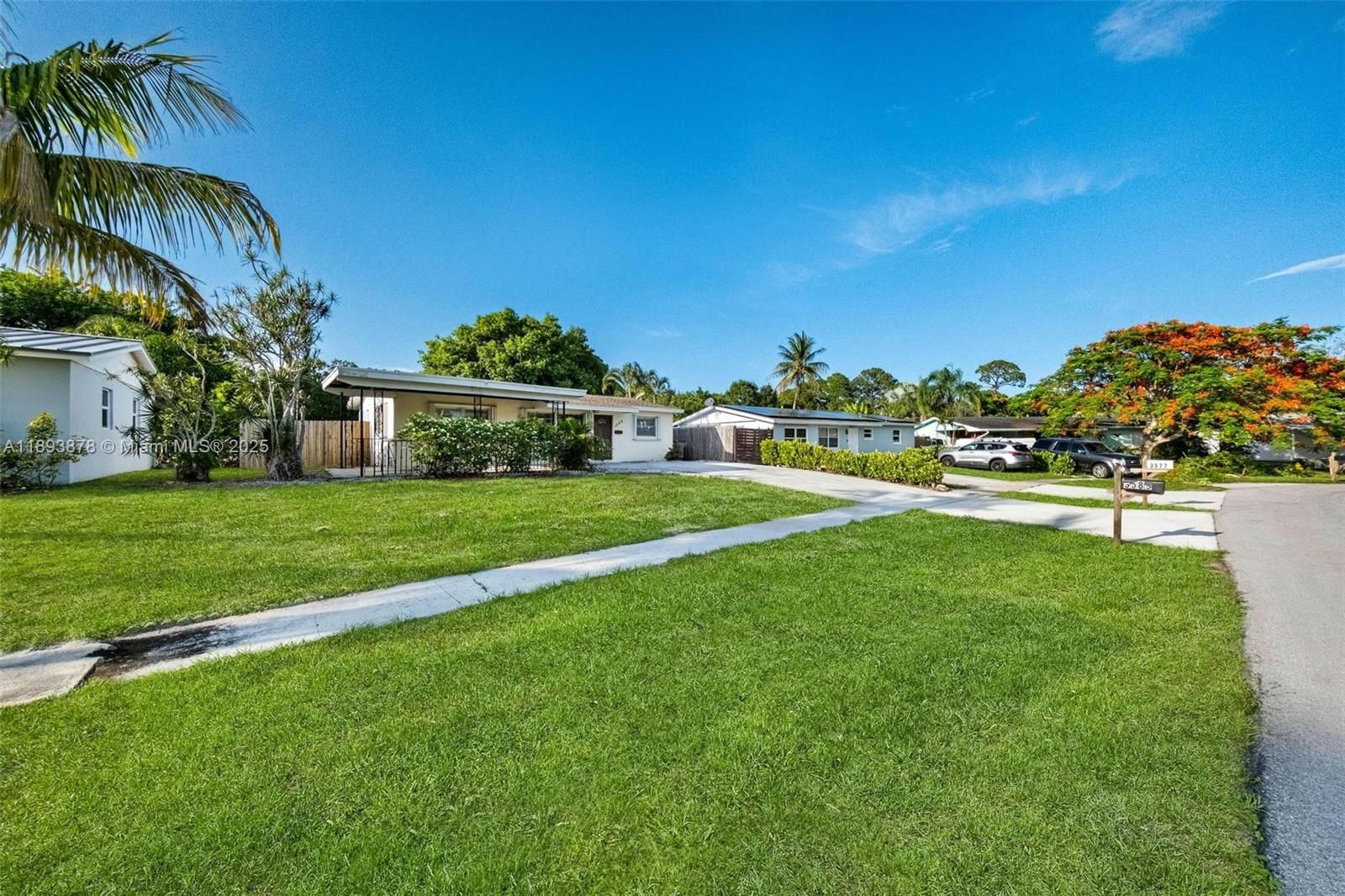 Real estate property located at 3589 Island Rd, Palm Beach, Palm Beach Cabana Colony, Palm Beach Gardens, FL