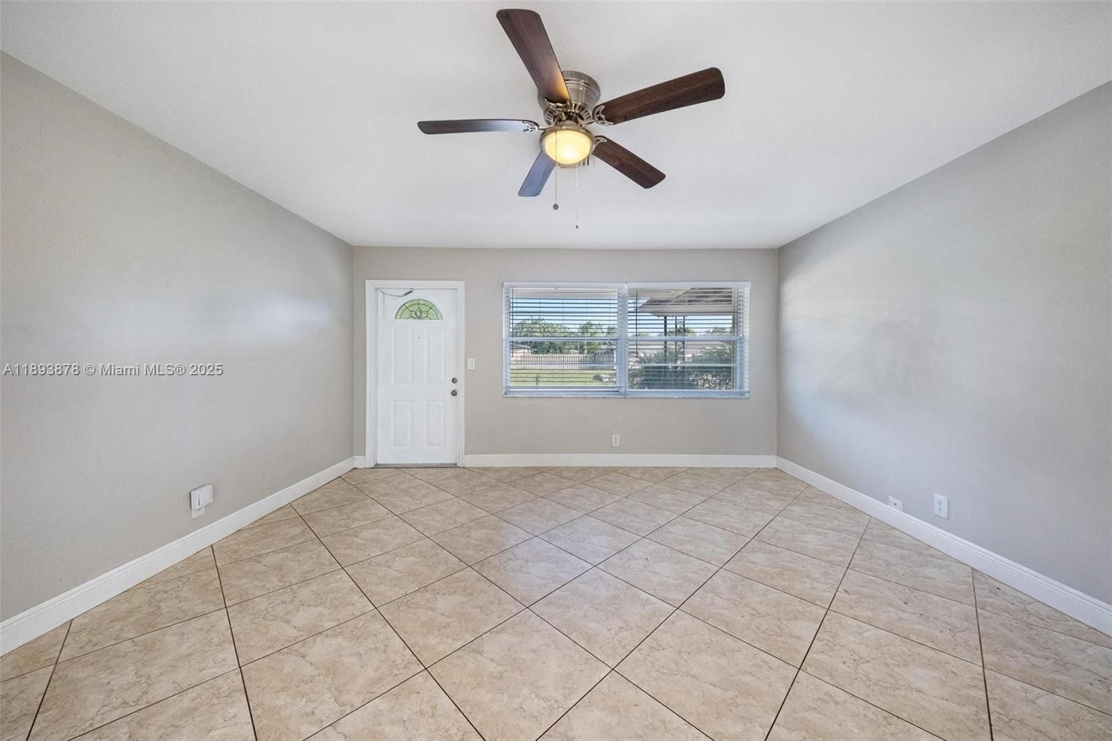 Real estate property located at 3589 Island Rd, Palm Beach, Palm Beach Cabana Colony, Palm Beach Gardens, FL