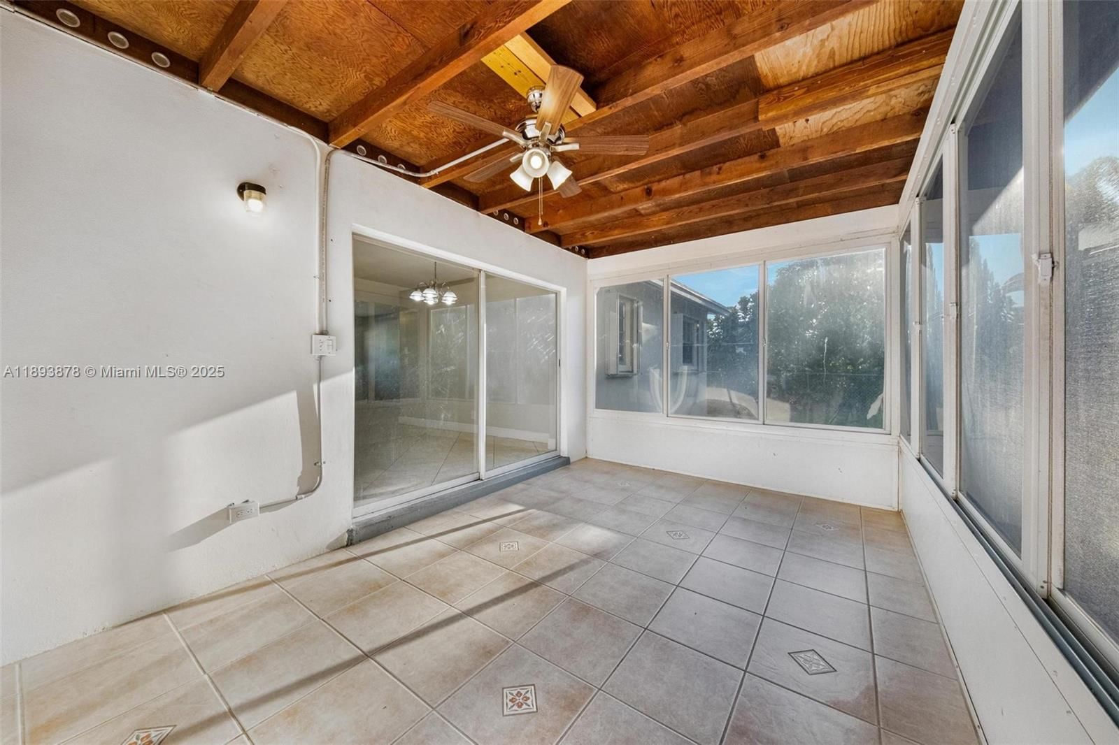 Real estate property located at 3589 Island Rd, Palm Beach, Palm Beach Cabana Colony, Palm Beach Gardens, FL
