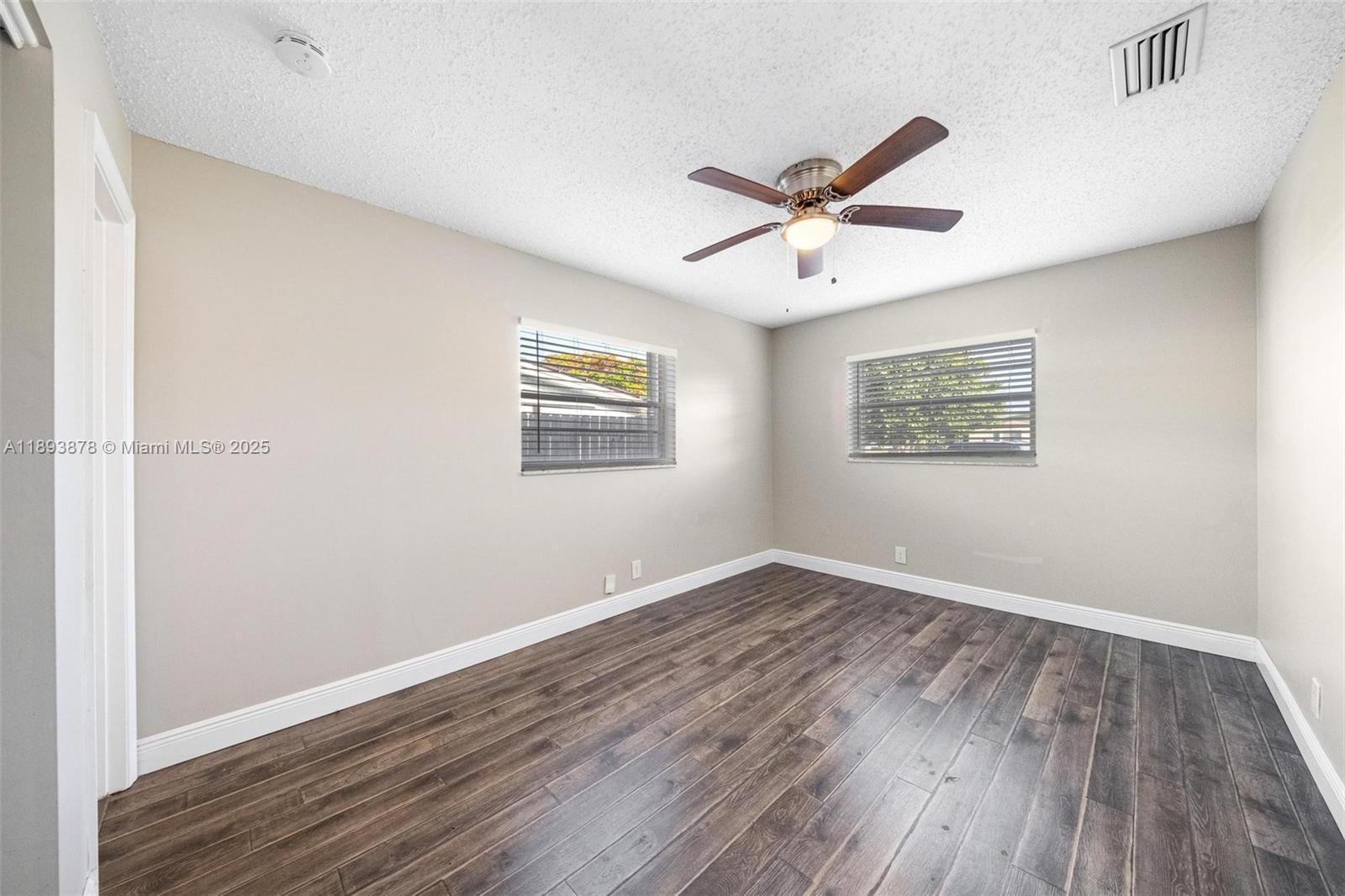 Real estate property located at 3589 Island Rd, Palm Beach, Palm Beach Cabana Colony, Palm Beach Gardens, FL