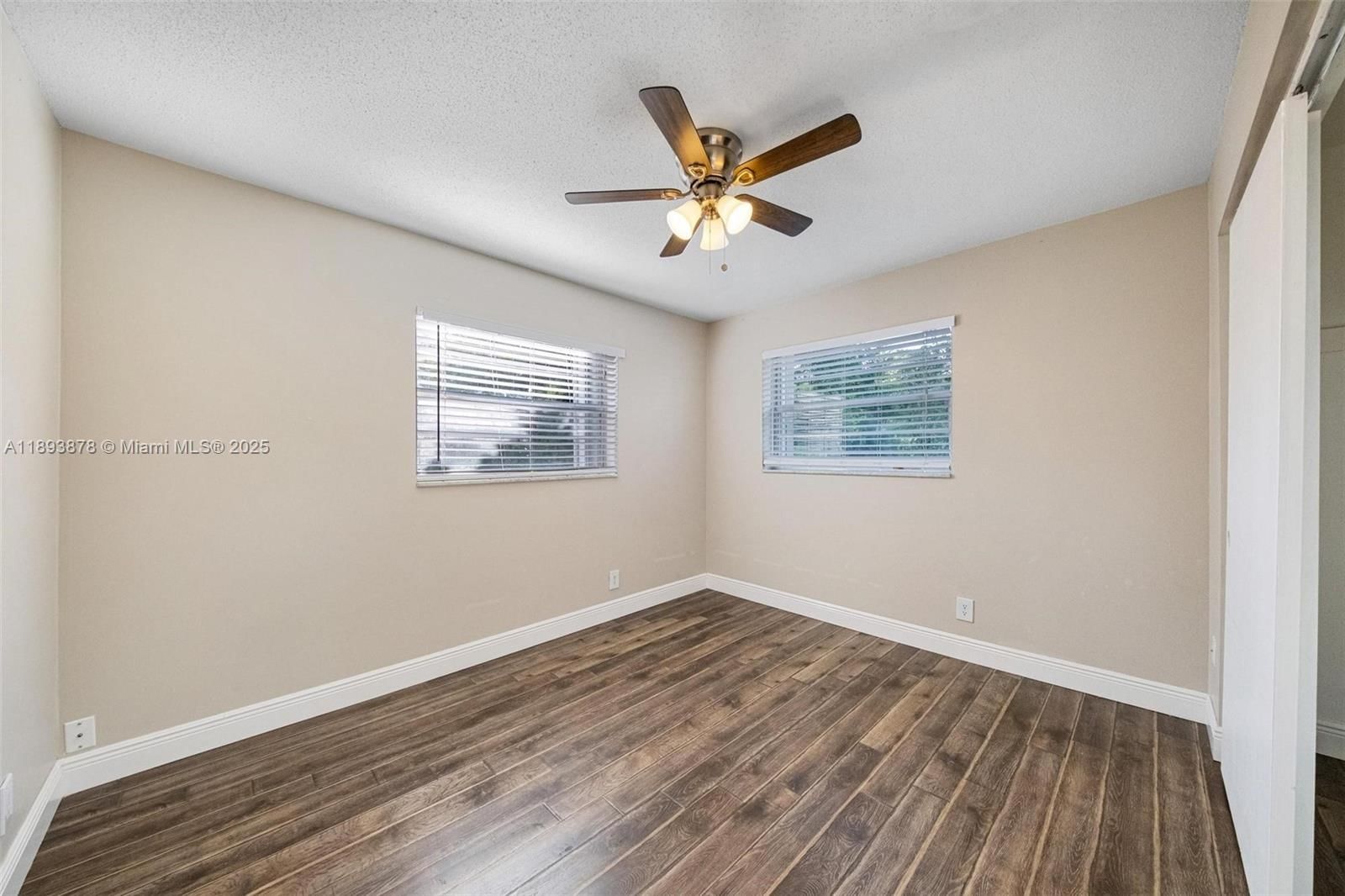 Real estate property located at 3589 Island Rd, Palm Beach, Palm Beach Cabana Colony, Palm Beach Gardens, FL