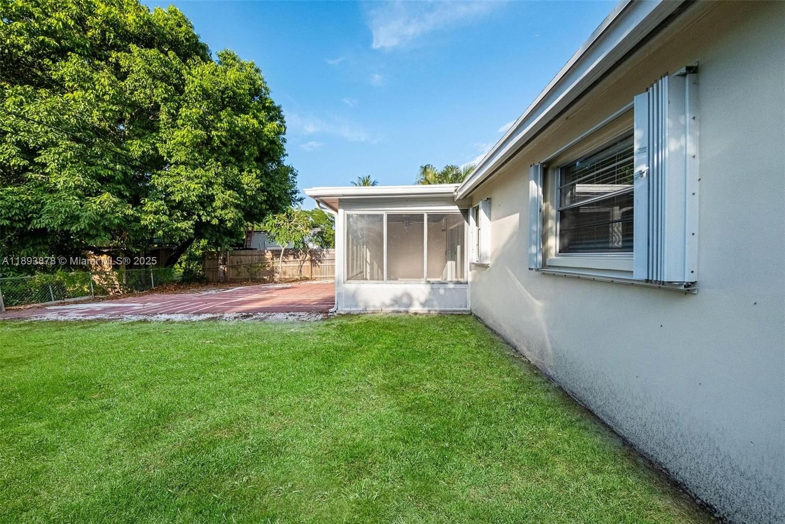 Real estate property located at 3589 Island Rd, Palm Beach, Palm Beach Cabana Colony, Palm Beach Gardens, FL