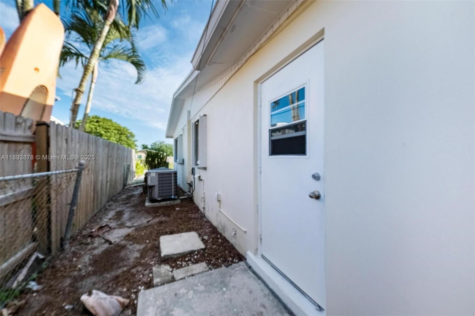 Real estate property located at 3589 Island Rd, Palm Beach, Palm Beach Cabana Colony, Palm Beach Gardens, FL