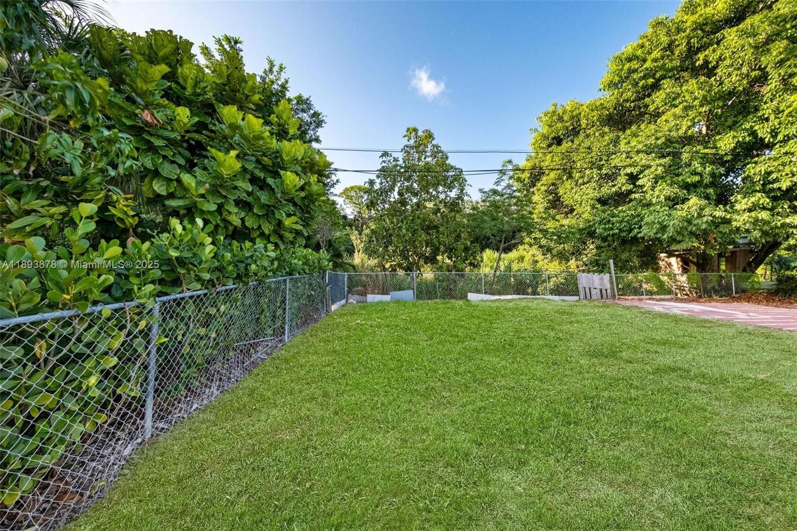 Real estate property located at 3589 Island Rd, Palm Beach, Palm Beach Cabana Colony, Palm Beach Gardens, FL