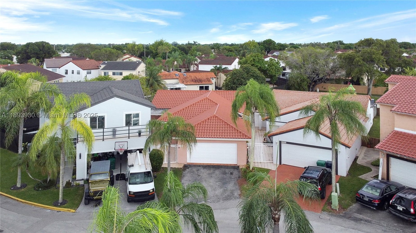 Real estate property located at 13246 9th Ter, Miami-dade, Tamiami Lakes Sec 5, Miami, FL