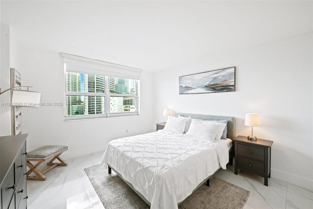 Real estate property located at 1155 Brickell Bay Dr #903, Miami-dade, The Mark On Brickell Cond, Miami, FL
