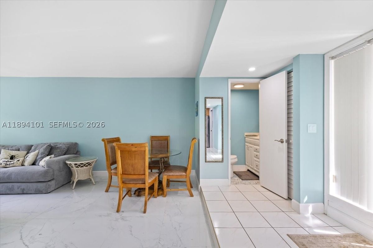 Real estate property located at 9450 Live Oak Pl #109, Broward, Live Oak Condo Seven, Davie, FL