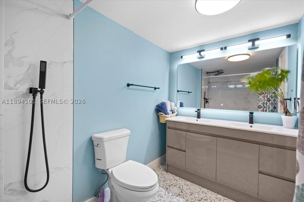 Real estate property located at 9450 Live Oak Pl #109, Broward, Live Oak Condo Seven, Davie, FL
