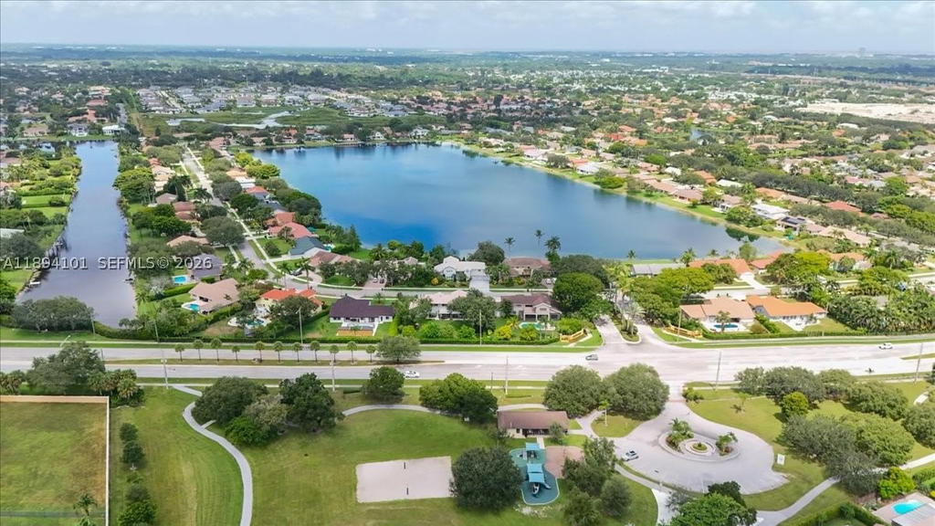 Real estate property located at 9450 Live Oak Pl #109, Broward, Live Oak Condo Seven, Davie, FL