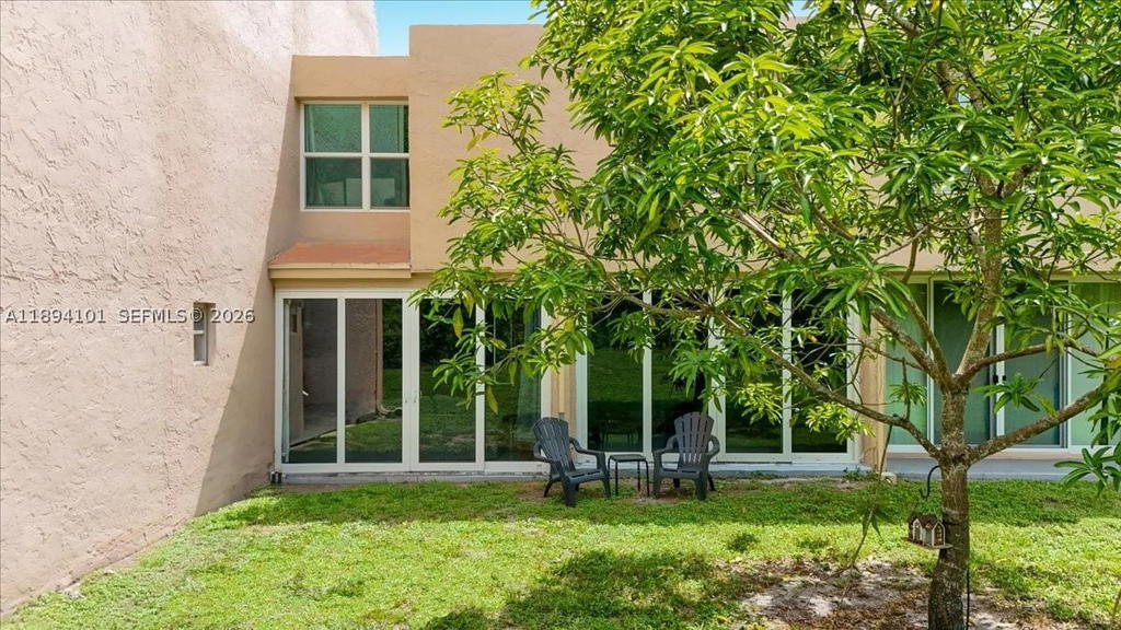 Real estate property located at 9450 Live Oak Pl #109, Broward, Live Oak Condo Seven, Davie, FL