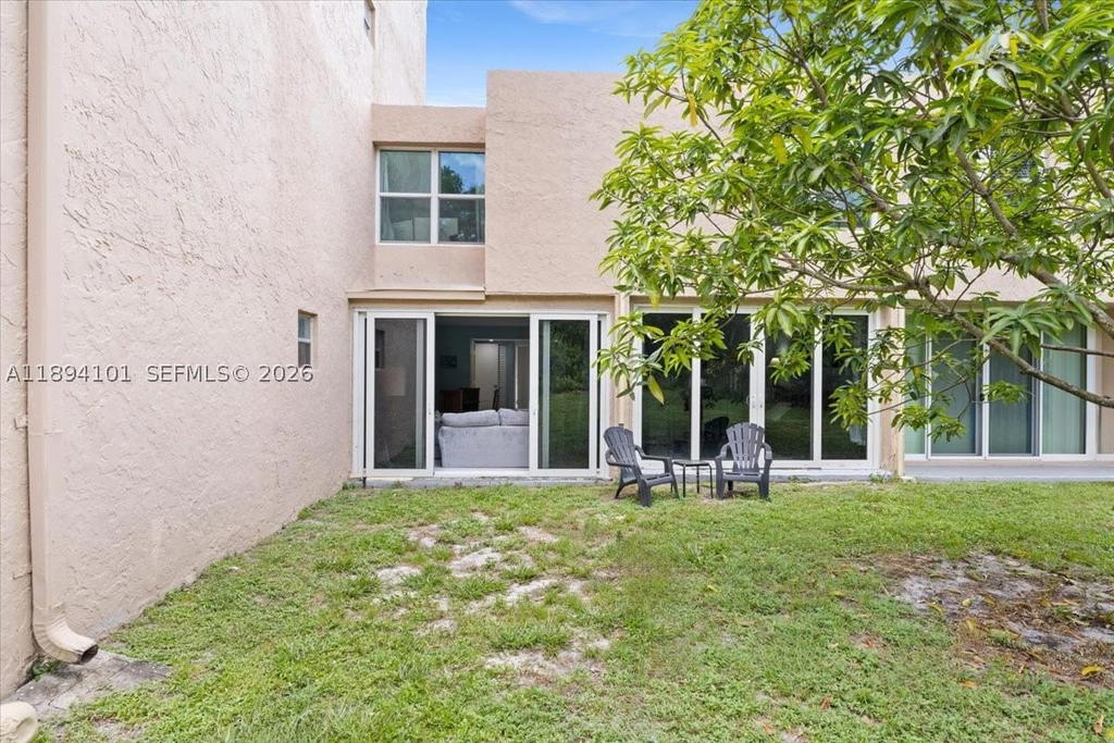 Real estate property located at 9450 Live Oak Pl #109, Broward, Live Oak Condo Seven, Davie, FL