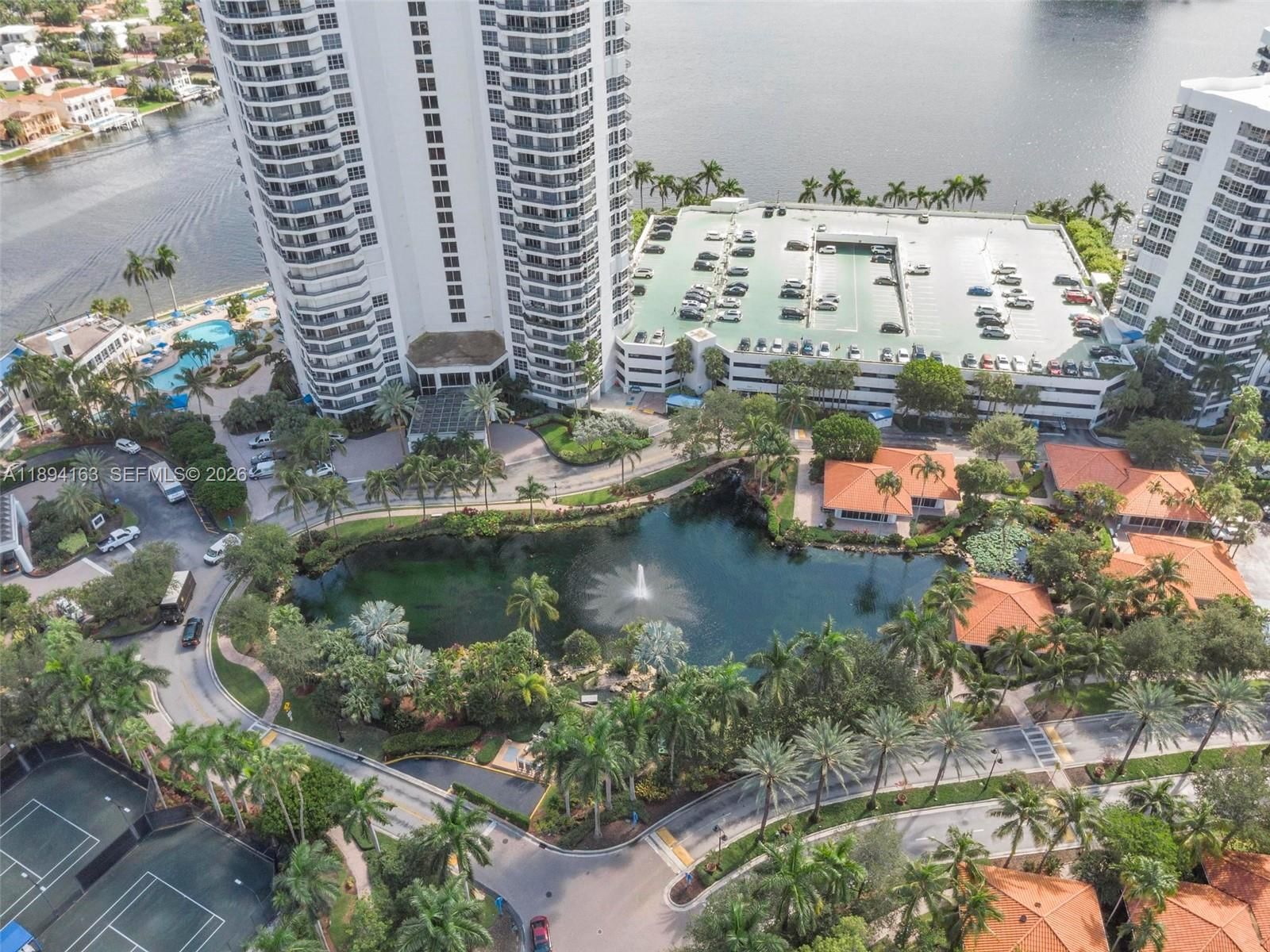 Real estate property located at 19101 36th Ct #701, Miami-dade, Mystic Pointe Condo No Th, Aventura, FL
