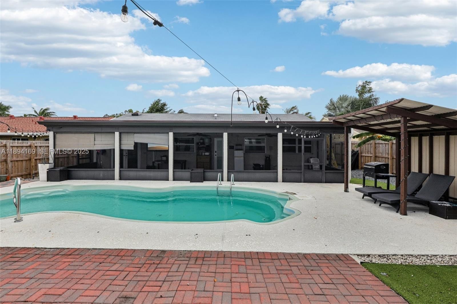 Real estate property located at 9360 33rd Mnr, Broward, Welleby Unit 1, Sunrise, FL