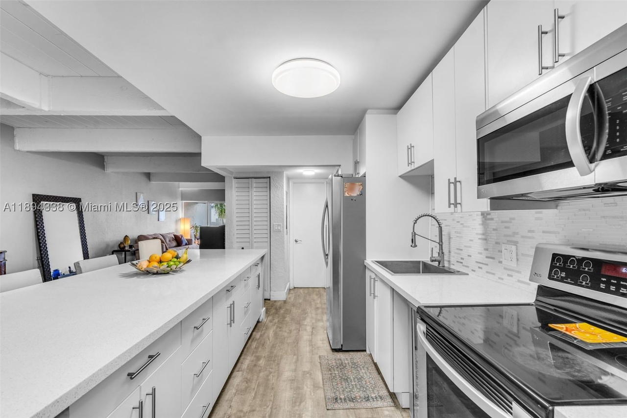 Real estate property located at 19440 26th Ave #54B, Miami-dade, Riverwood Sec 3, Miami, FL