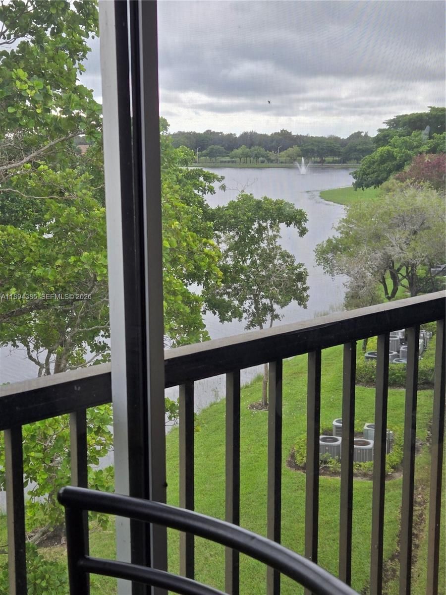 Real estate property located at 1001 141st Ave #412K, Broward, Suffolk At Century Villag, Pembroke Pines, FL