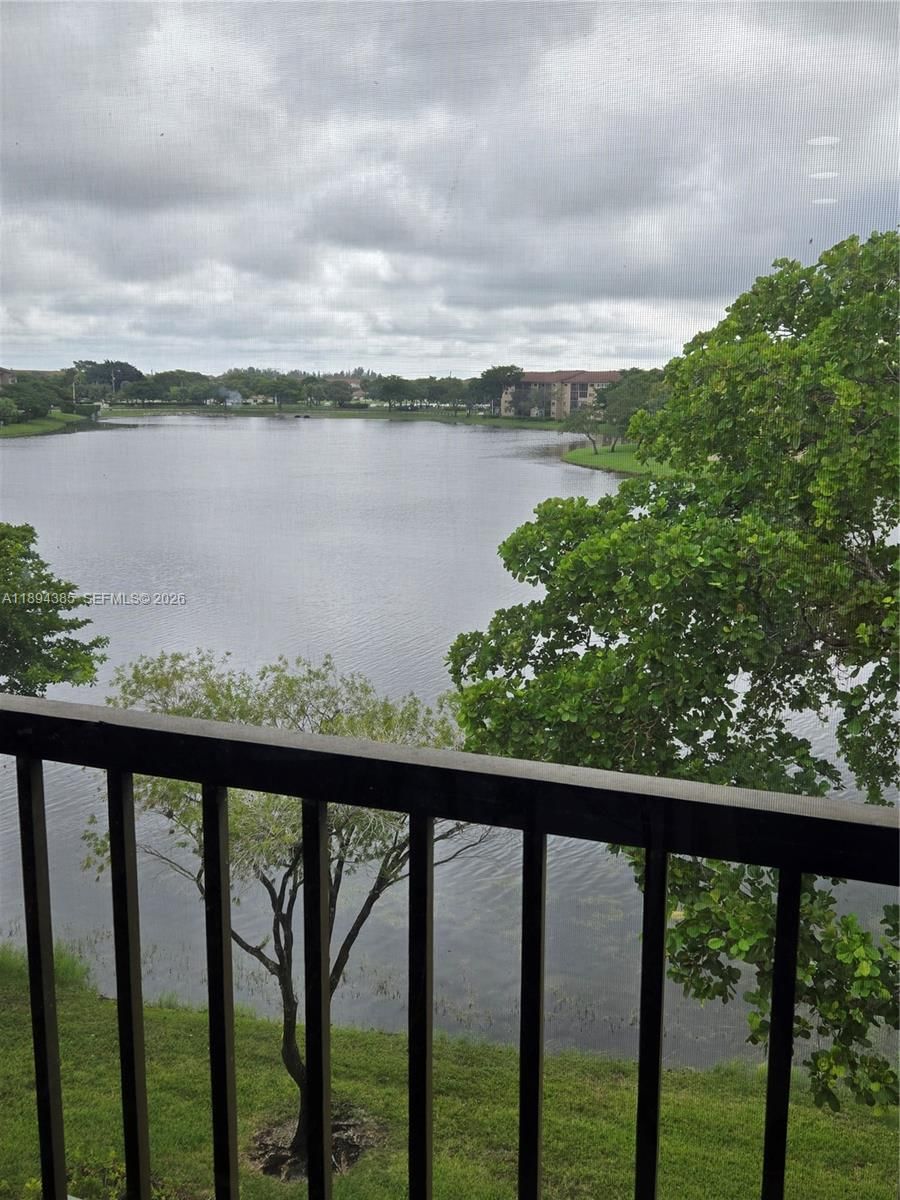 Real estate property located at 1001 141st Ave #412K, Broward, Suffolk At Century Villag, Pembroke Pines, FL